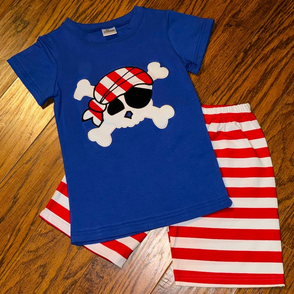 Toddler Boutique Matching Set w/ Skull Pirate Design (XL - 6T/7T) *NWOT*